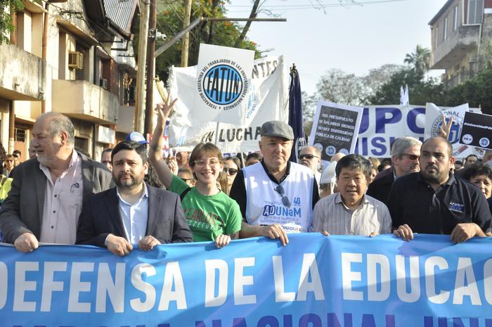 Las universidades vuelven a las calles