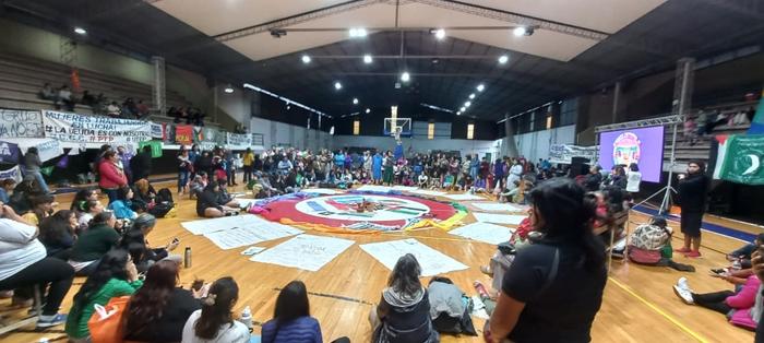 Encuentro pluricultural de la tierra colorada